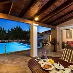Gennadi Beach Villas - Waterfront Luxury Retreat With Private Beach