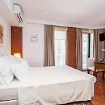 Danezis City Stars Boutique Aparthotel (Adults Only)