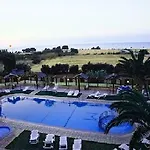 Studios & Apartments Sea View