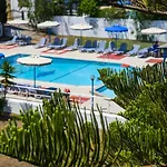 Lagonas Beach Hotel Apartments