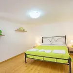 Valentinas Amazing House