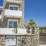 G&K Stone Suites