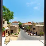 Stylish New Studio In Old Town Rhodes