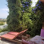 Melina'S Apartments