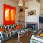 The Blue Leaf Family Villa