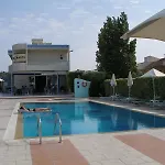 Sun Maris Studios