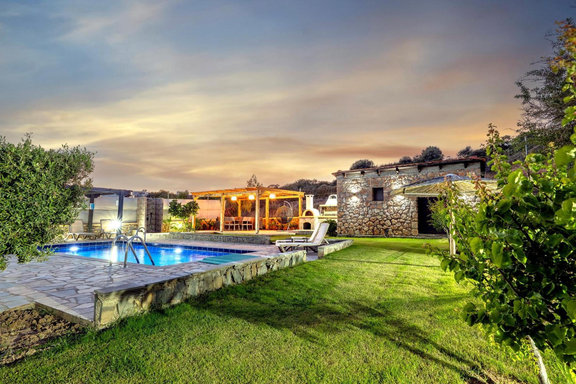 Villa Memi Front Kiotari