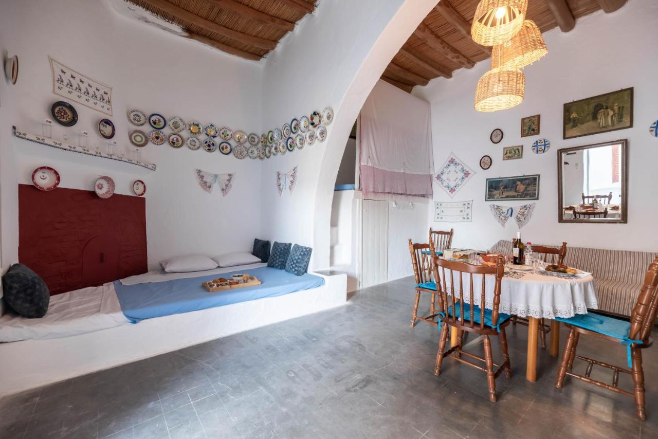 Сasa de vacaciones Ftieni Traditional House