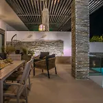 Maro Luxury Villa