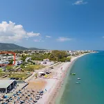 Blue Wave Suites - Ixia