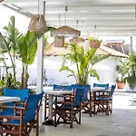 Tinas Plus Hotel