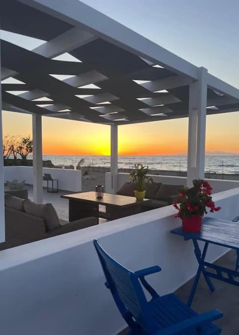 Lambou Sunset Vakantiehuis *