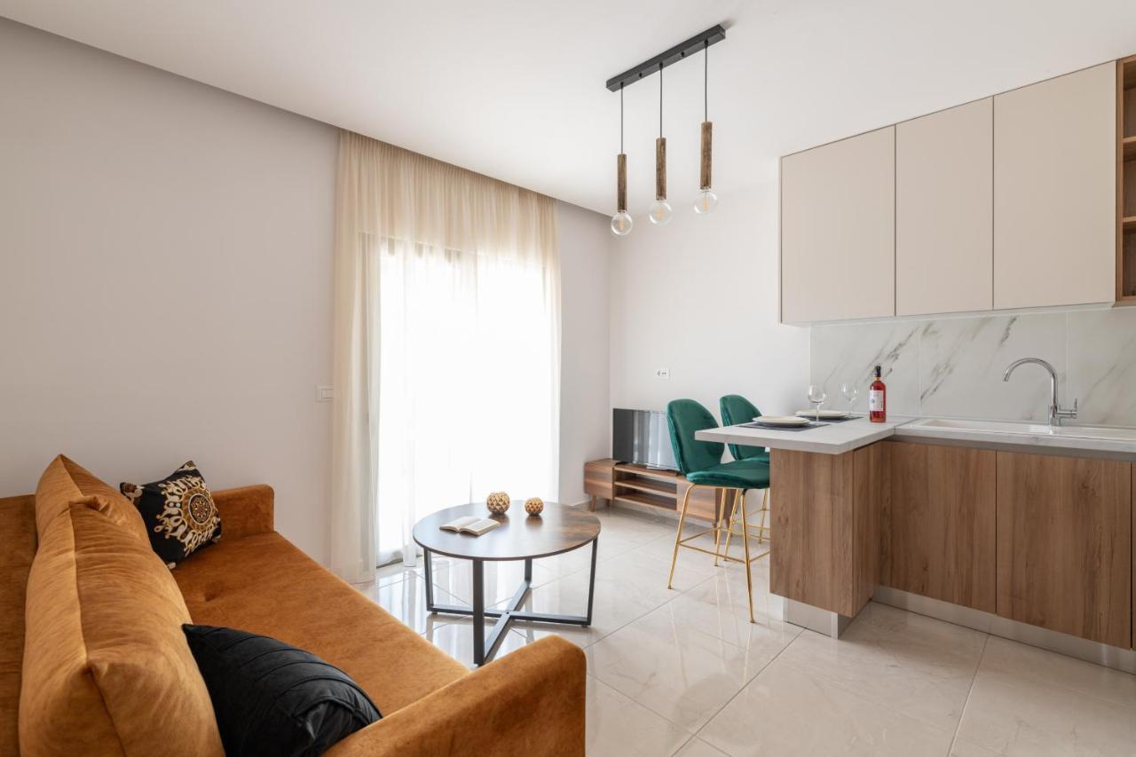 Amarylis Suites * Afandu
