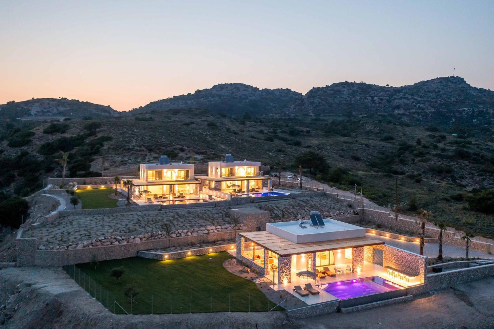 Villa Athoros Luxury